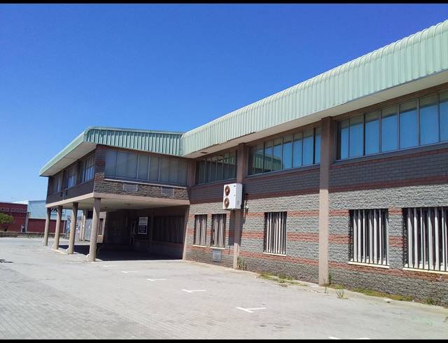 2,443M² WAREHOUSE RENTED IN EPPING INDUSTRIAL